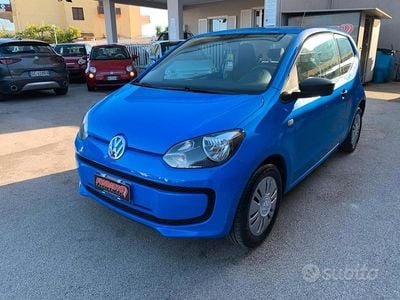 Usata VW up! Move 68 CV (50 kW) 2014 Blu Utilitaria