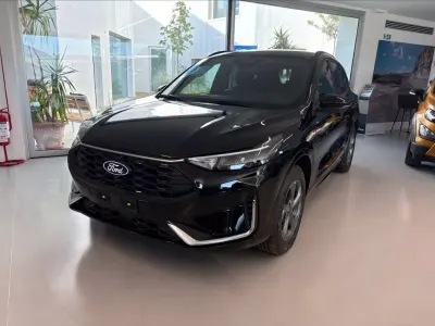 Nuova Ford Kuga ST-Line X 243 CV (178 kW) 2025 Nero metallizzato SUV