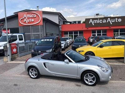 Usata Toyota MR2 140 CV (102 kW) 2004 Argento Cabrio