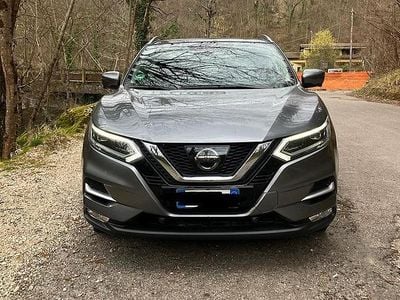 Usata Nissan Qashqai 130 CV (95 kW) 2017 Grigio SUV