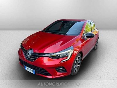 Usata Renault Clio V Techno 145 CV (106 kW) 2023 Rosso Berlina