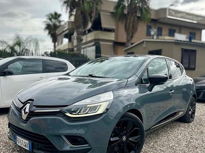 Usata Renault Clio IV 90 CV (66 kW) 2019 Grigio Berlina
