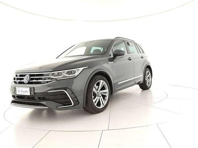 Usata VW Tiguan R-line 150 CV (110 kW) 2023 Dolphin grey metallizzato SUV