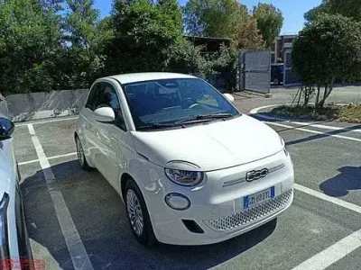 Second-hand Fiat 500e 86 kW (118 CP) 2023 Hatchback