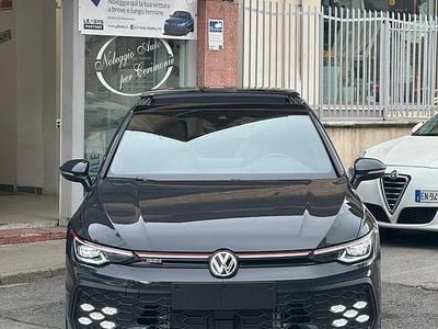 Usata VW Golf VIII GTI 265 CV (194 kW) 2025 Grigio Berlina