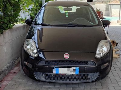 Usata Fiat Grande Punto 75 CV (55 kW) 2014 Nero Utilitaria