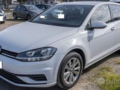 Usata VW Golf VII 85 CV (62 kW) 2018 Bianco Berlina