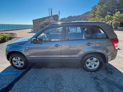 Usata Suzuki Grand Vitara 129 CV (94 kW) 2007 Grigio Berlina