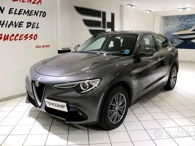 Usata Alfa Romeo Stelvio Executive 180 CV (132 kW) 2017 Grigio SUV