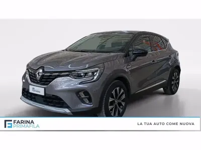 Usata Renault Captur Techno 101 CV (74 kW) 2023 Grigio scuro /tetto nero SUV