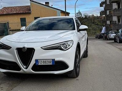 Usata Alfa Romeo Stelvio Tech Edition 160 CV (117 kW) 2019 Bianco SUV