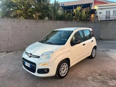 Usata Fiat Panda Easy 95 CV (69 kW) 2016 Bianco Utilitaria