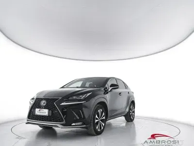 Usata Lexus NX300h Sport Line 292 CV (214 kW) 2021 Nero SUV