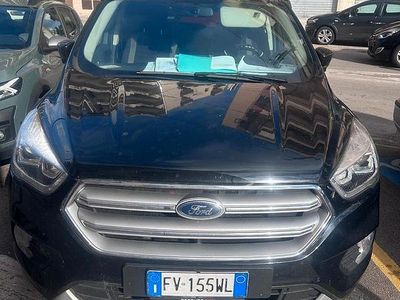 Usata Ford Kuga 120 CV (88 kW) 2019 Nero SUV