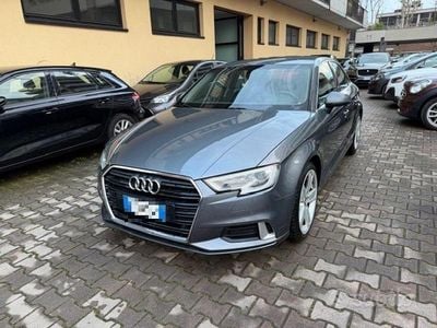 Usata Audi A3 116 CV (85 kW) 2017 Grigio scuro Berlina