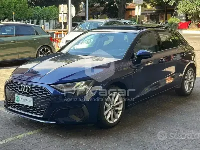 Usata Audi A3 Sportback Business 116 CV (85 kW) 2022 Blu Utilitaria