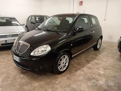 Usata Lancia Ypsilon 77 CV (56 kW) 2010 Nero Utilitaria