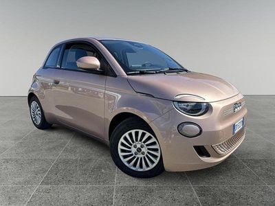 Usata Fiat 500e Action 42 kW (58 CV) 2024 Rosa Berlina