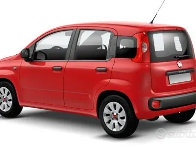 Usata Fiat Panda 4x4 Wild 69 CV (50 kW) 2021 Rosso Utilitaria