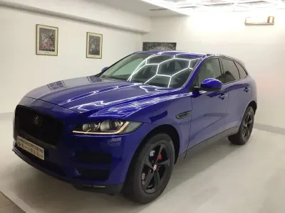 Usata Jaguar F-Pace Portfolio 180 CV (132 kW) 2019 Perla SUV
