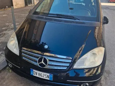 Usata Mercedes A200 109 CV (80 kW) 2009 Nero Berlina