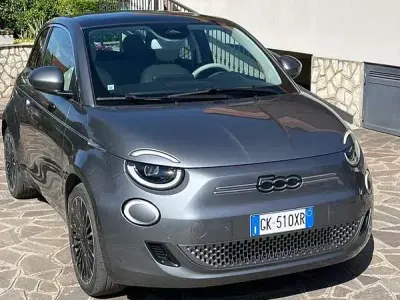 Usata Fiat 500e La Prima 42 kW (58 CV) 2022 Berlina