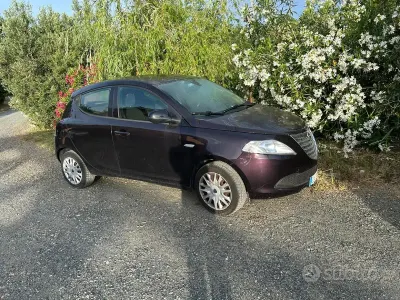 Usata Lancia Ypsilon Gold 80 CV (58 kW) 2013 Utilitaria