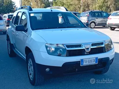 Usata Dacia Duster Ambiance 105 CV (77 kW) 2010 Bianco SUV