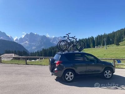 Usata Toyota RAV4 Sol 152 CV (111 kW) 2007 Grigio SUV