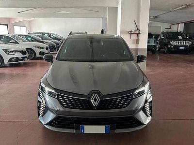 Usata Renault Clio V Techno 91 CV (66 kW) 2025 Grigio Berlina
