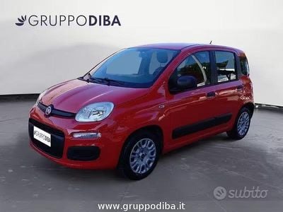 Usata Fiat Panda Pop 69 CV (50 kW) 2018 Rosso Utilitaria