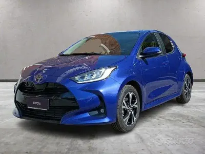 Nuova Toyota Yaris Hybrid Trend 116 CV (85 kW) 2025 Blu/azzurro Berlina