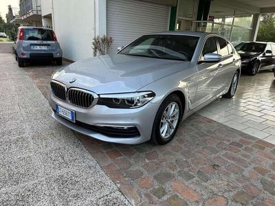Usata BMW 530e Luxury Line 184 CV (135 kW) 2019 Argento Berlina