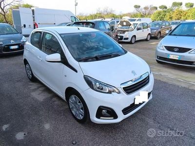 Usata Peugeot 108 Allure Top 81 CV (59 kW) 2015 Bianco Utilitaria