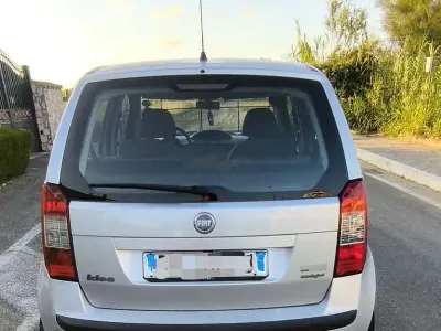 Usata Fiat Idea 69 CV (50 kW) 2008 Grigio Monovolume