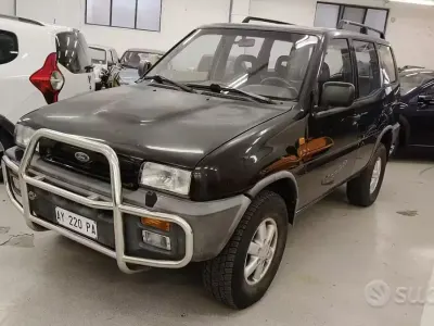 Usata Nissan Terrano 101 CV (74 kW) 1998 Nero SUV