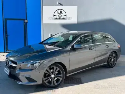 Usata Mercedes CLA220 177 CV (130 kW) 2015 Grigio Coupé