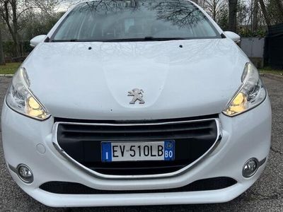 usata Peugeot 208 1.6 e-HDi 92 CV S&S 5p. Allure