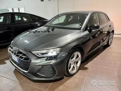 Usado Audi A3 S-Line 150 CV (110 kW) 2025 Gris Berlina