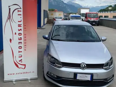 Usata VW Polo 90 CV (66 kW) 2016 Argento metallizzato Berlina