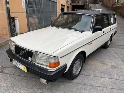 Usata Volvo 240 125 CV (91 kW) 1988 Bianco Station wagon