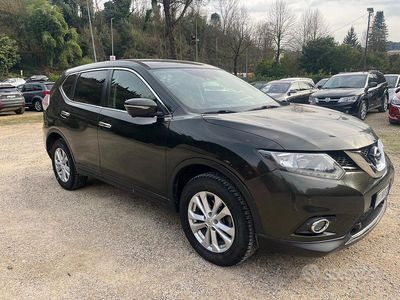 Usata Nissan X-Trail Tekna 131 CV (96 kW) 2016 Grigio SUV