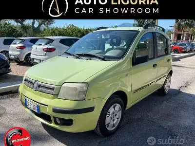 Usata Fiat Panda Dynamic 60 CV (44 kW) 2005 Giallo Utilitaria