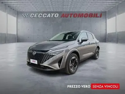 Usado Nissan Qashqai N-Connecta 140 CV (102 kW) 2024 Gris SUV
