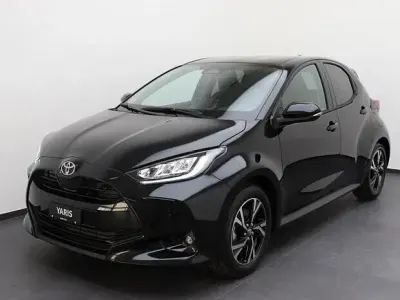 Nuova Toyota Yaris Hybrid Trend 92 CV (67 kW) 2026 Nero Berlina