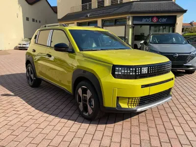 Nuova Fiat Grande Panda La Prima 101 CV (74 kW) 2026 Giallo Utilitaria
