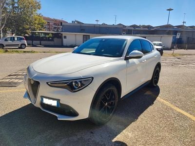 Second-hand Alfa Romeo Stelvio Super 210 CP (154 kW) 2017 Alb SUV