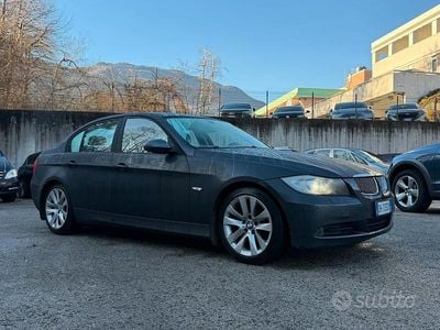 Usata BMW 320 163 CV (119 kW) 2007 Nero Berlina