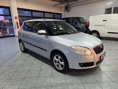 Grigio maestro Usata 2008 Skoda Fabia Berlina | 1900 €