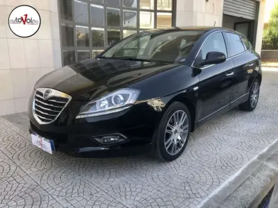 Usata Lancia Delta 120 CV (88 kW) 2013 Nero Utilitaria